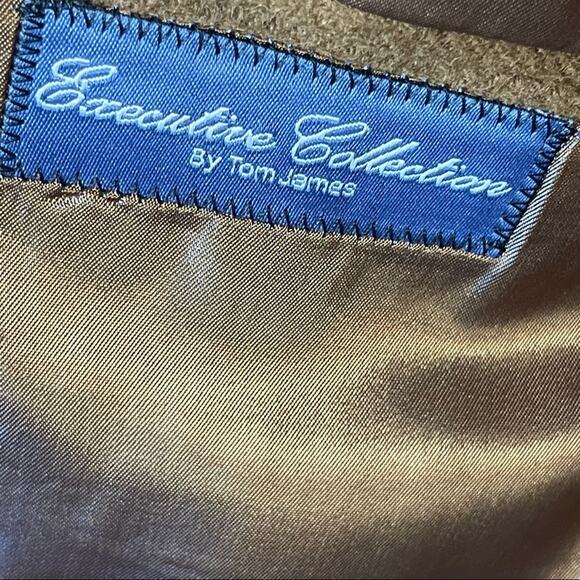 Executive Collection by Tom James - Picture 6 of 9